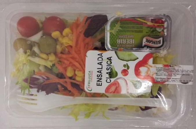 Ensalada clasica c/aliÑo/tenedor